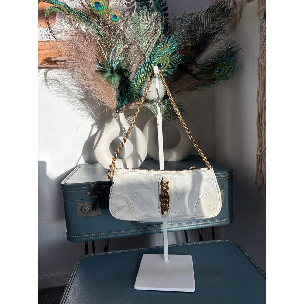Juicy Couture White Ostrich Embossed Baguette Shoulder Bag Gold Chain Y2K